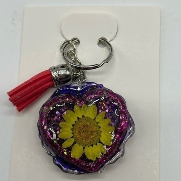 Handmade Resin Yellow & White Floral Pink Glitter & Heart Key Chain Bag Charm - Picture 4 of 5